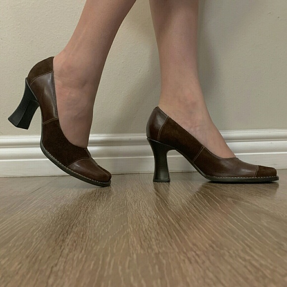 Two Lips square toe chocolate brown heels - Picture 5 of 5